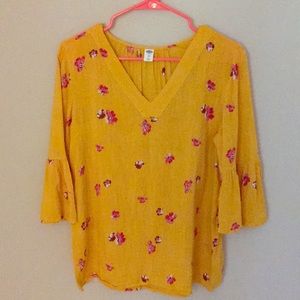 XS Old Navy Bell Sleeve Top